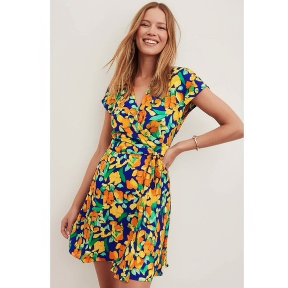 Nine West Dresses & Skirts - NWT NINE WEST Womens Wrap Dress Artful Abstract Floral Print Short Sleeve Medium